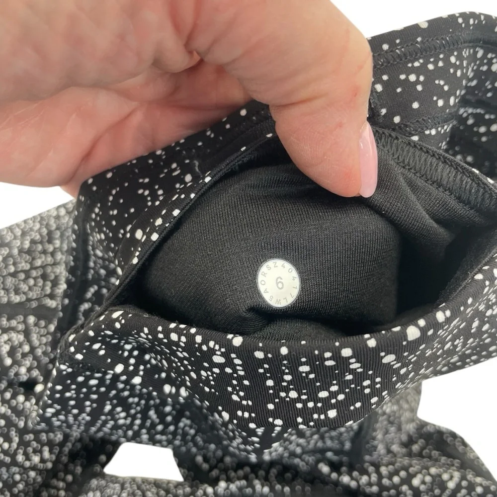 Lululemon Leggings 6 Black/White